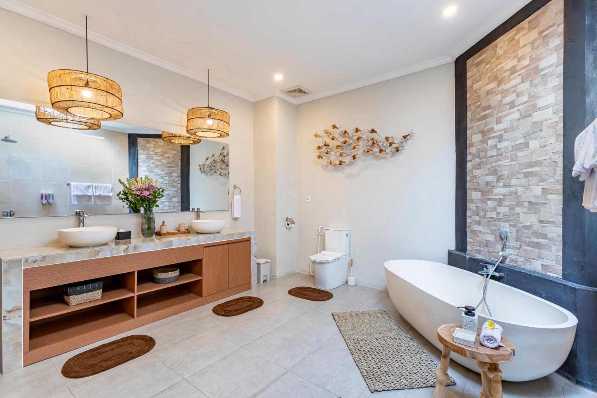 Viona 3 - 3 Bdr Villa, Walk To The *