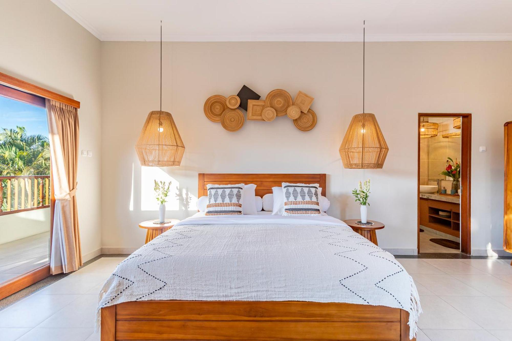 Villa Viona 3 - 3 Bdr Villa, Walk To The Seminyak (Bali)