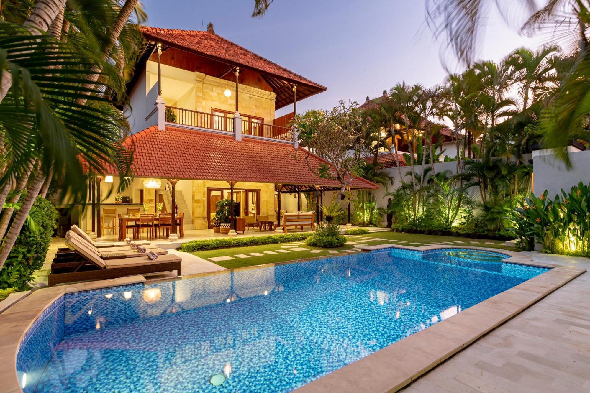 Viona 3 - 3 Bdr Villa, Walk To The * Seminyak (Bali)