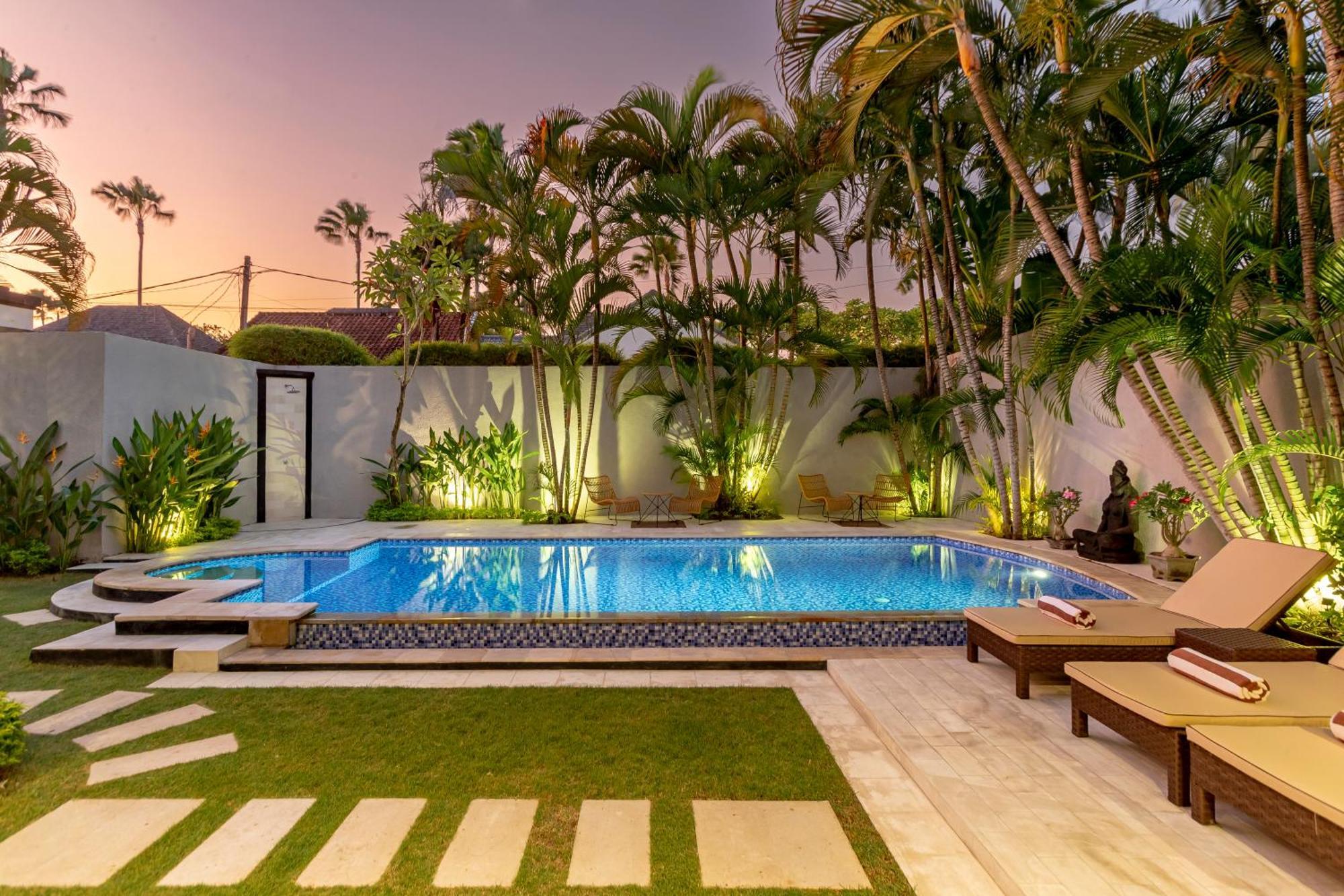 Viona 3 - 3 Bdr Villa, Walk To The Villa Seminyak (Bali)