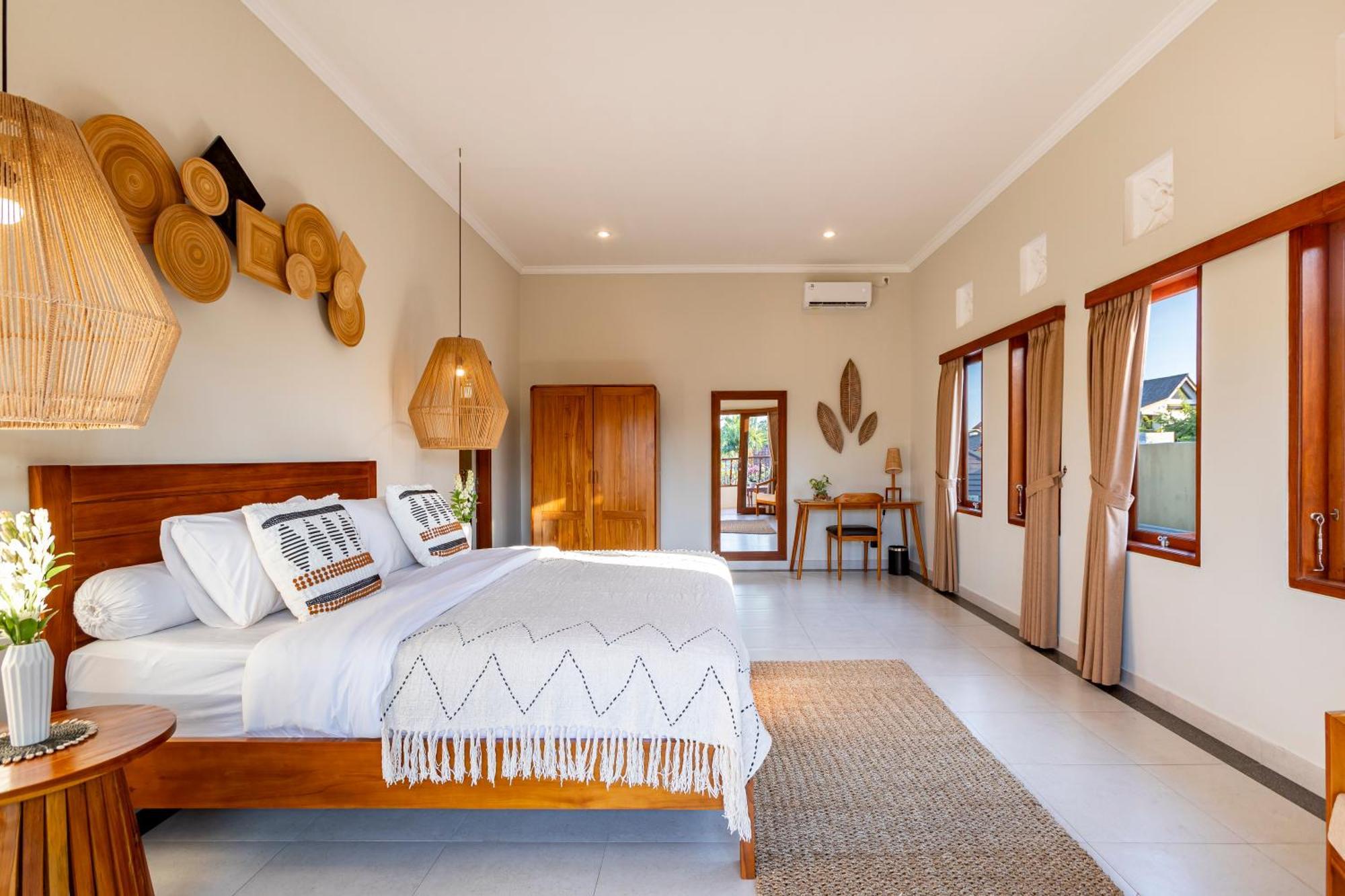 Viona 3 - 3 Bdr Villa, Walk To The Seminyak (Bali)