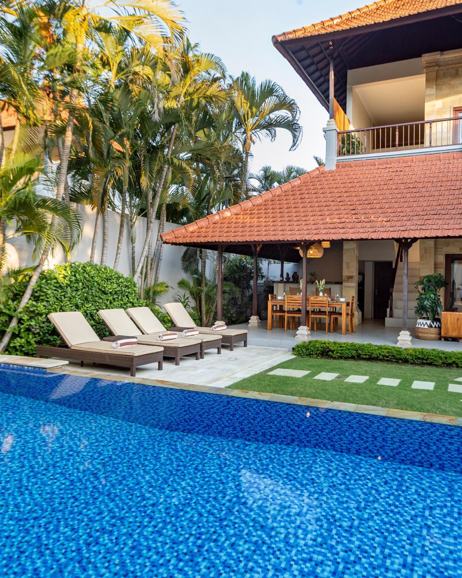 Viona 3 - 3 Bdr Villa, Walk To The * Seminyak (Bali)