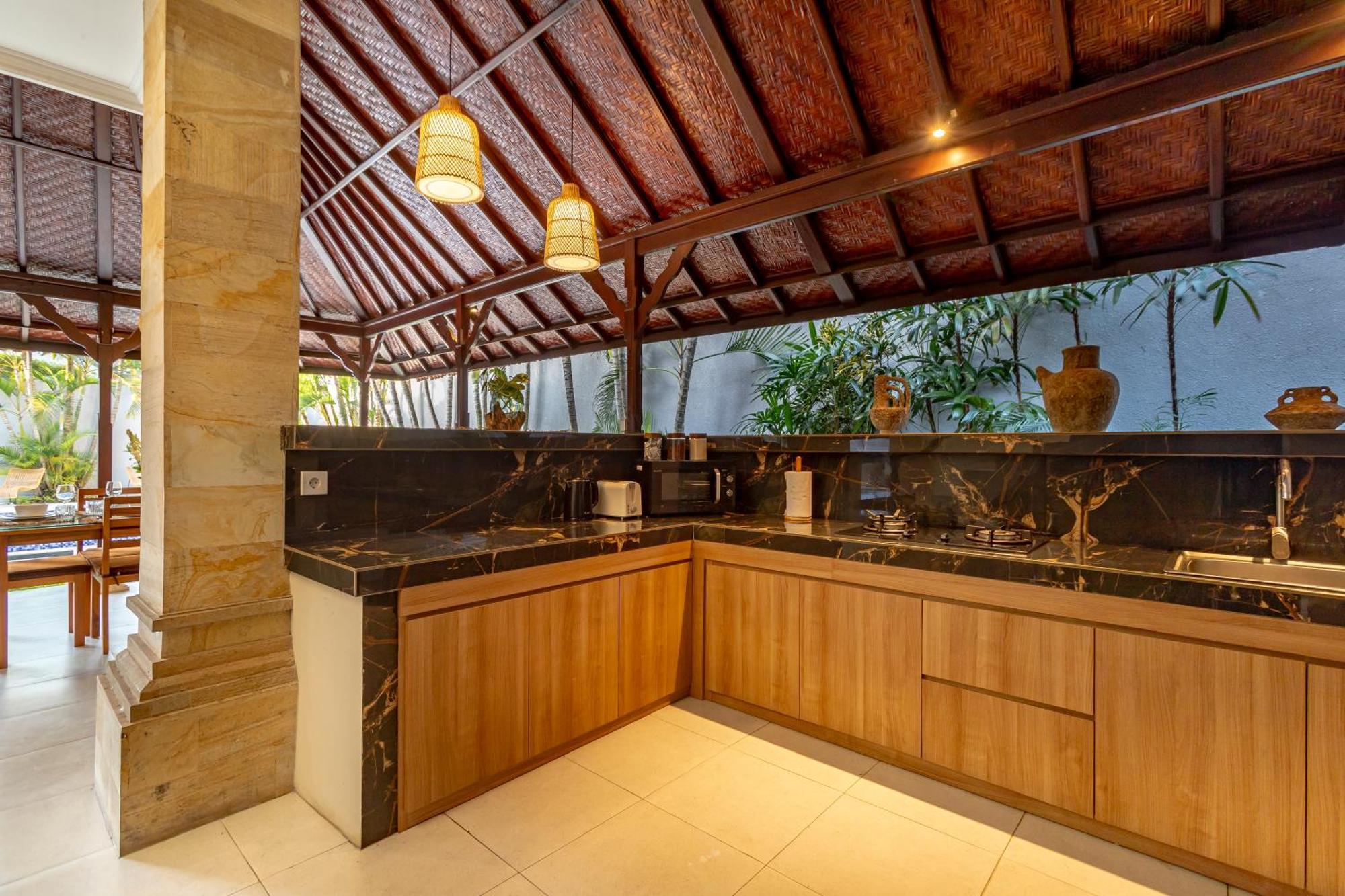 Villa Viona 3 - 3 Bdr Villa, Walk To The *